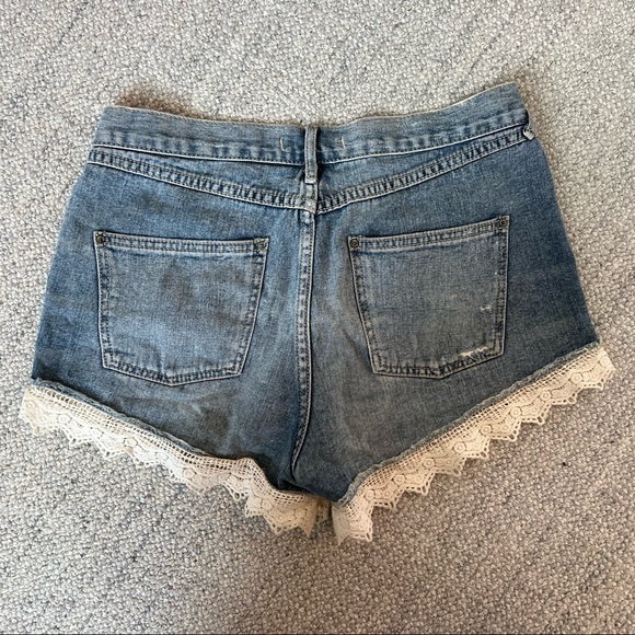 Free People Jean shorts - size 28 - Picture 2 of 5